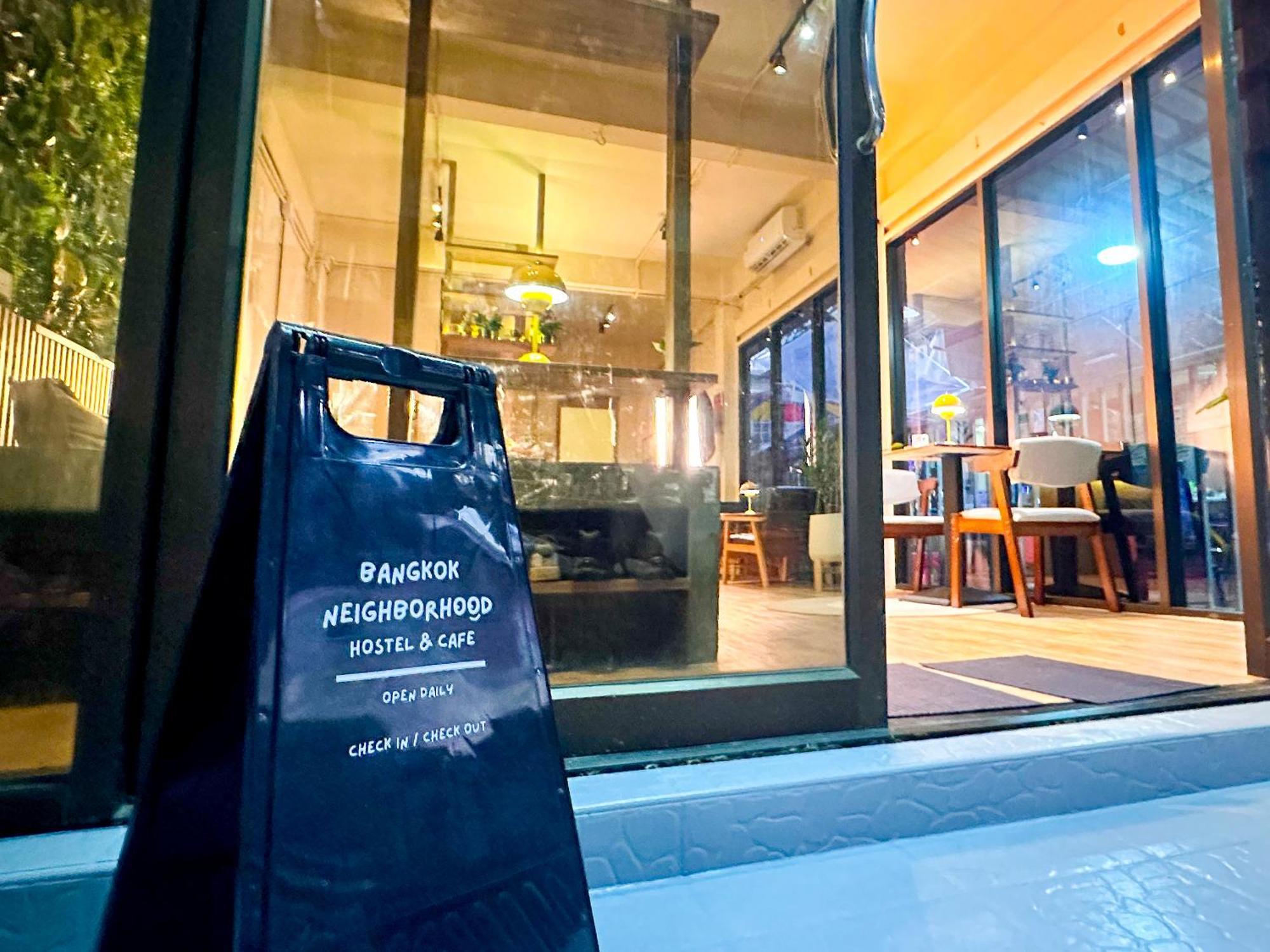 Bangkok Neighborhood Hostel Exterior photo